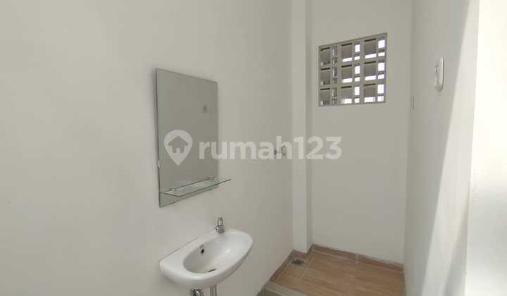 BURUAN! RUMAH DEKAT PUSAT KOTA, UNIT SANGAT TERBATAS! 2