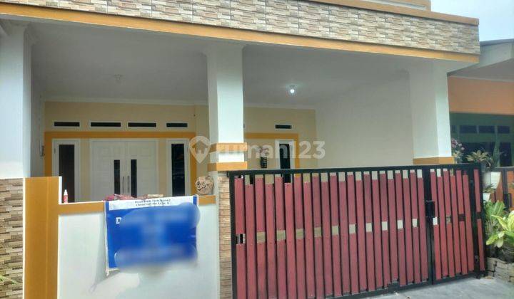 di Jual Rumah Modern di Bekasi Timur Regency Akses Dekat Tol 1