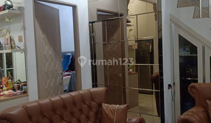 Dijual Rumah Mewah Minimalis Modern di Komplek Elit Vida Bekasi 2