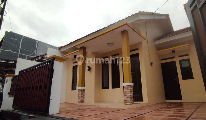 Rumah Modern 3 Kamar Tidur Dijual Murah Siap Huni di Dukuh Zamrud 1