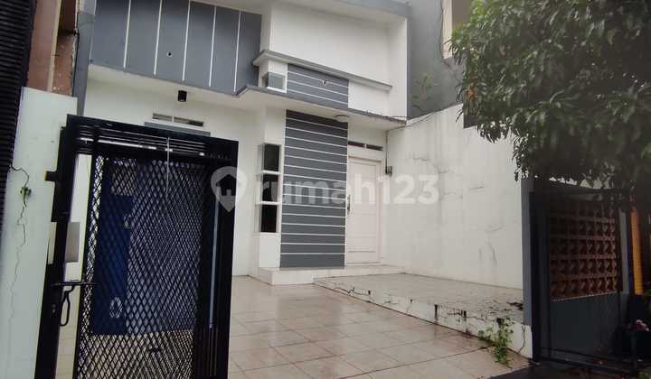 Selling Cheap Mezzanine House in Graha Harapan Bumyagara Mustikajaya