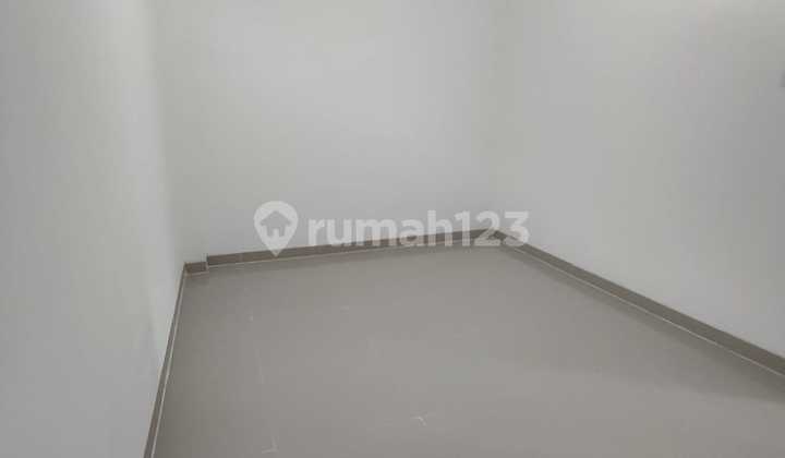 Di Jual Rumah Murah Pagar Tinggi Carport Luas di Bogor 2