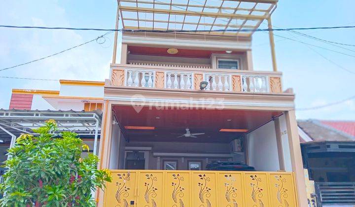 Dijual Rumah Mewah Minimalis Modern di Komplek Elit Vida Bekasi 1