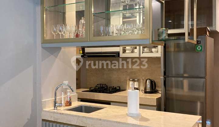 Holland Village Cempaka Putih Apartment, Sale 3.5m Negotiable Area 180sqm 4km to toll road 2km to Ipl 2.6jt 2