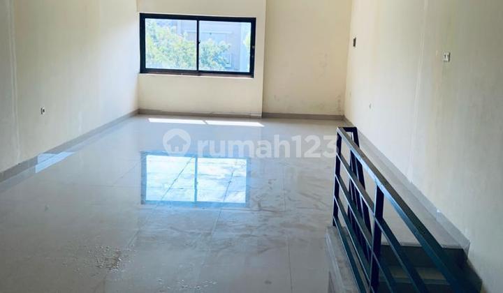 Disewakan Ruko Klp Gdg Bcs 4.5x17, 3lt Hrg 1th 100jt ,3kmd ,bisa Buat Usaha, T.p