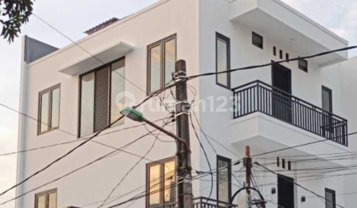 Dijual Rmh Kos2 An 15Kmtdr 8Kmd9x16, 3Lt,Keada Jln Kos2 Nya.t.p. SHM 2