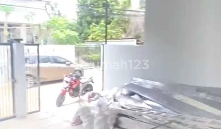 Disewakan Rmh Klp Gdg Permai 6X15, 3Lt 4Kmtdr 4Kmd 1Th 80Jt Rmh Sdh Tinggi Tdk Banjir .T.p.