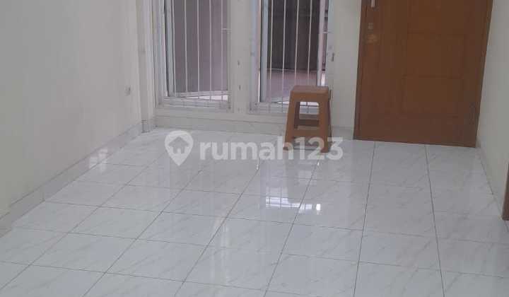 Disewakan Rmh Klp Gdg Permai 6X17, 1Lt Hrg 2Th 120Jt Hrs 2Th Yah, Dpn Rmh 2Jalur Mobil Rmh Sdh Tinggi, Tdk Banjir 2