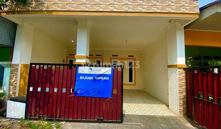  Jual Rumah Minimalis Tidak Perlu Kanofi Di Bekasi Timur Regensi, 1