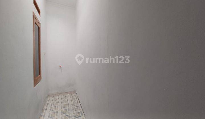 Rumah Baru Siap Huni Desain Minimalis Modern  1