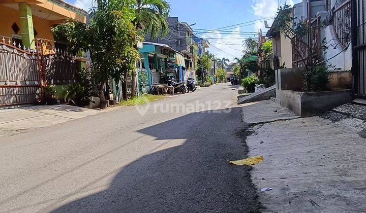 Rumah pinggir jalan  strategis ramai dekat Sumarecon  Bekasi 2