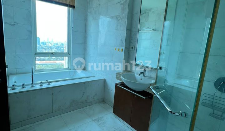 kamar mandi jual apartemen the peak sudirman