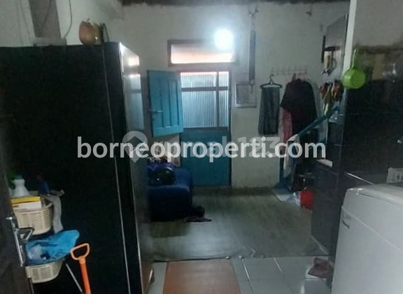 Boarding House by the Main Road in the City Center 2