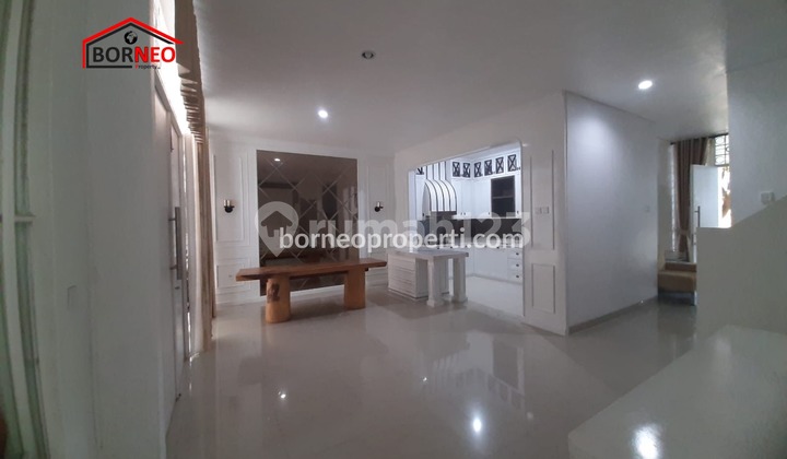 Beautiful 2-Story Rental House in the City Center