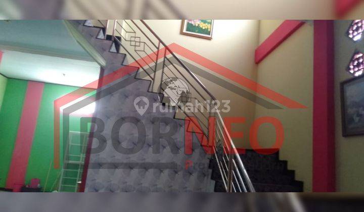 Rumah Bagus Nyaman dan aman 2 Lantai di samping jalan 2