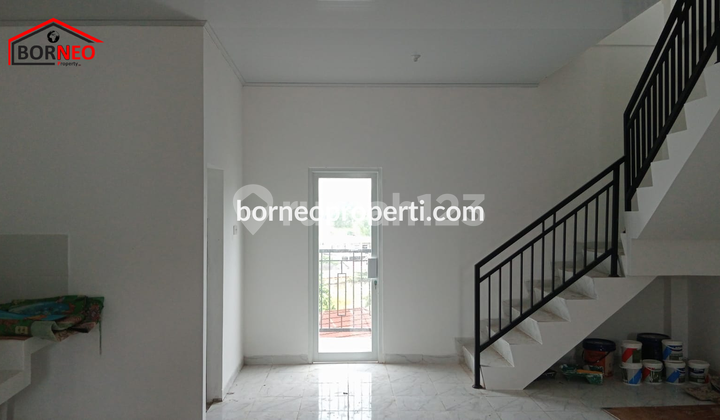 Strategic 3-Story Shophouse in Balikpapan City