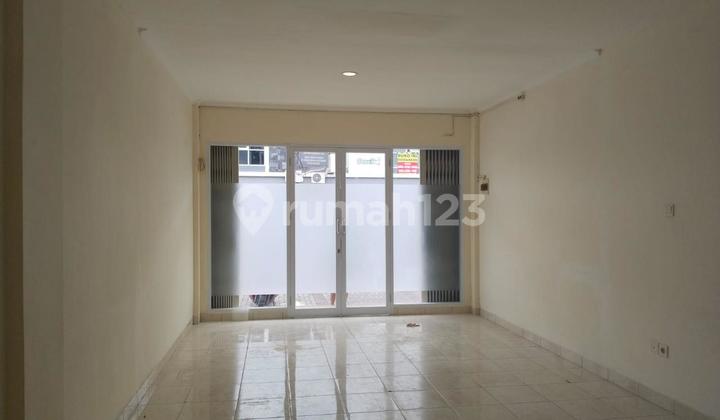 Nice Shop House in Grand City Palladium Housing Complex