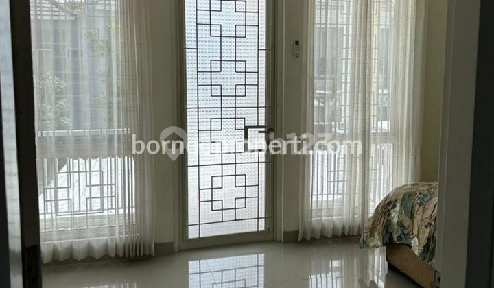 Rumah Modern Bagus di Perumahan Grandcity Forestville 2