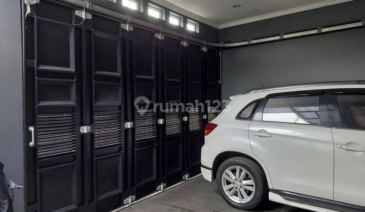 Dijual rumah bagus 3 lantai furnished di pondok cabe 2