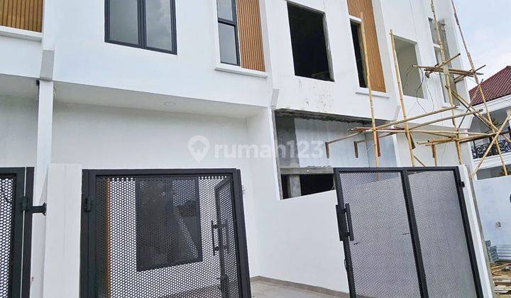 Rumah Sisa 2 Unit Lokasi Strategis di Harapan Indah Kondisi Baru 13449  1