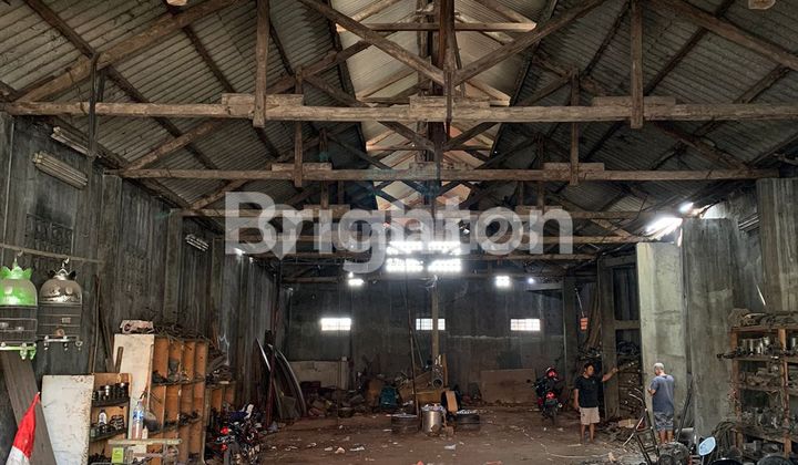 Warehouse In Raya Brangkal: