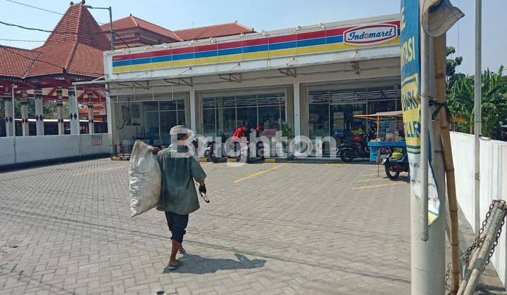 Dijual Tanah Serta Bangunan di Raya Brangkal, Mojokerto: 1