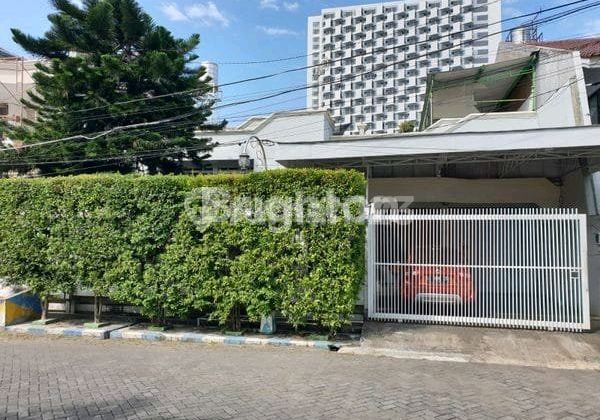 Dijual Rumah Strategis Tengah Kota Manyar Kertoarjo 1
