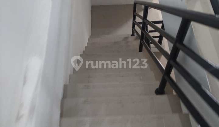 Strategic 3-Story Renovated Ruko Ready to Occupy BSD City