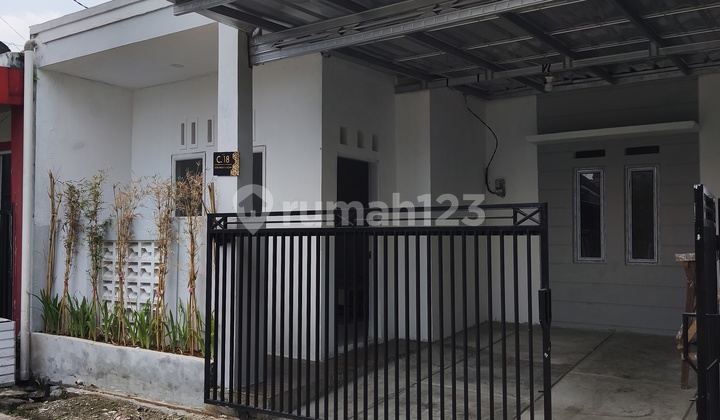 House in Duta Parahyangan Housing Estate, Pakansari, Cibinong 2