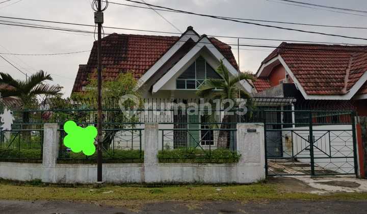 Dijual Rumah Hook Griya Loka BSD Dijual Rumah Hook Griya Loka BSD