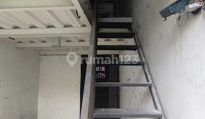 Rumah 2 Lantai High Ceiling Siap Huni Pondok Gede 2