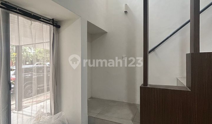 Wts Rumah Semi Furnished 2,5 Lantai di Freja Suite BSD 2