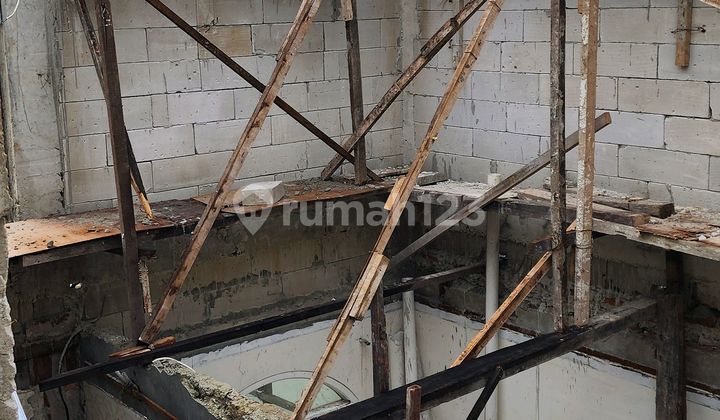 Neat Fully Renovated House in Gading Serpong 2