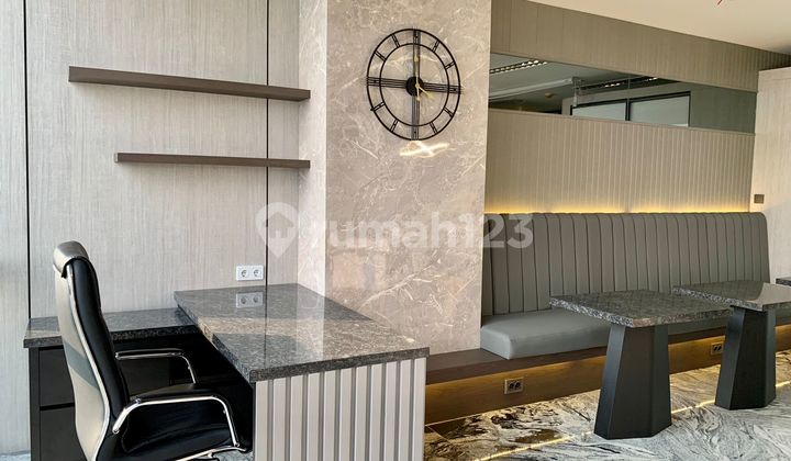 Dijual/Disewakan Luxury Furnished Office Space At The Smith Alam Sutera