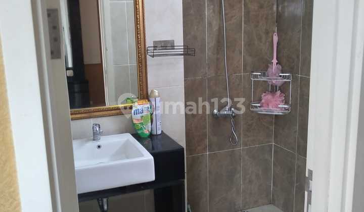 Fully Furnished Ready-to-Occupy Apartment in Gading Serpong 2