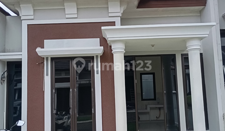 Disewakan Rumah Botanica Valley Serpong Disewakan Rumah Botanica Valley Serpong