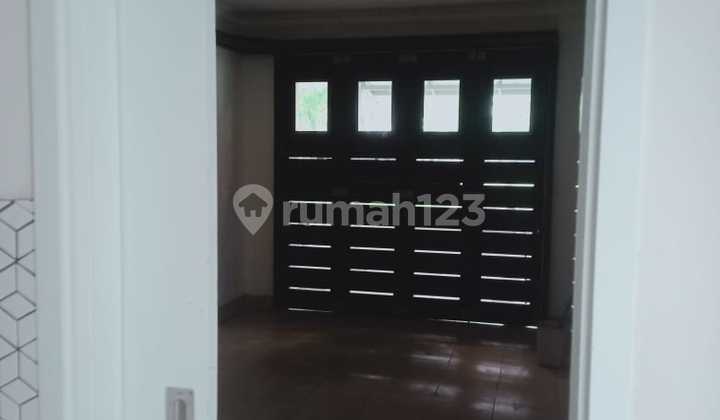 For Sale: Nice House Ready to Occupy in Eminent Vivacia Bsd City 2
