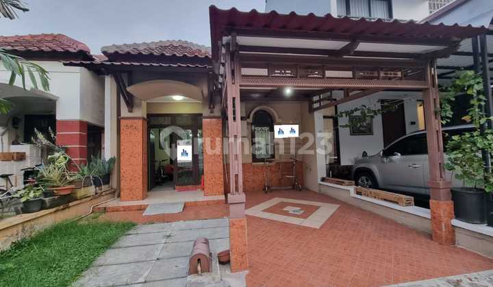 Well-Maintained Beautiful House at Sutera Flamboyan, Pondok Jagung, South Tangerang Well-Maintained Beautiful House at Sutera Flamboyan, Pondok Jagung, South Tangerang