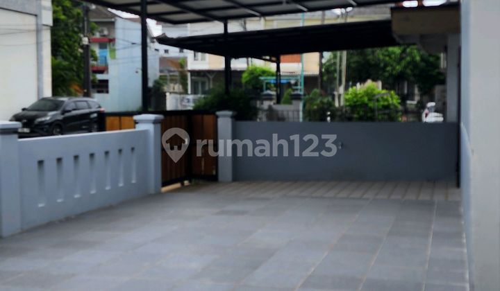 For Sale Renovated House, Neat and Ready to Occupy in Gading Serpong 2
