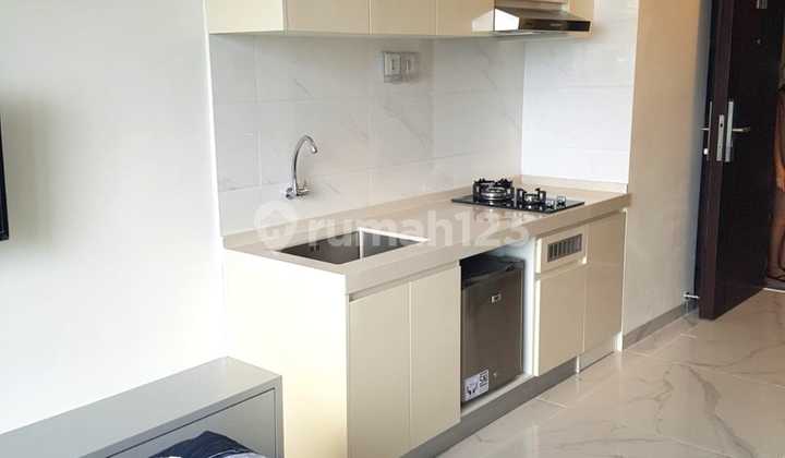 Nice Furnished Studio Apartment at Sky House BSD City 2