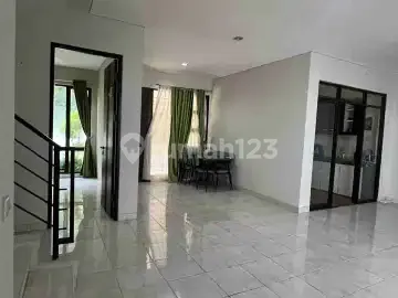 Rumah Bagus Lokasi Strategis di Green Cove BSD City 2