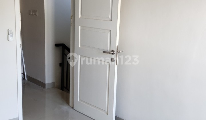 For Sale Corner House in Samara Village Gading Serpong 2
