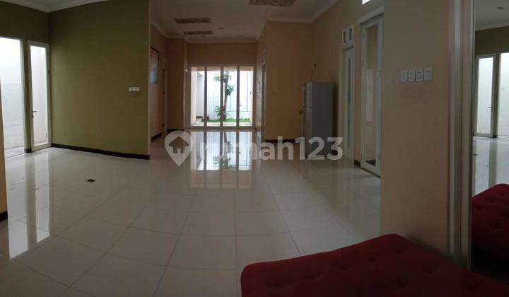 Rumah Bagus Semi Furnish SHM di Gayungsari Siap Huni 2