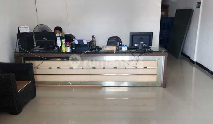 Nice 2-Story Shop House Furnished HGB in Puri Gununganyar Regency 2
