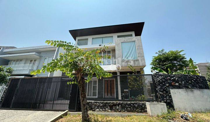 Rumah 2 Lantai Hook Minimalis di Pakuwon City San Antonio  1