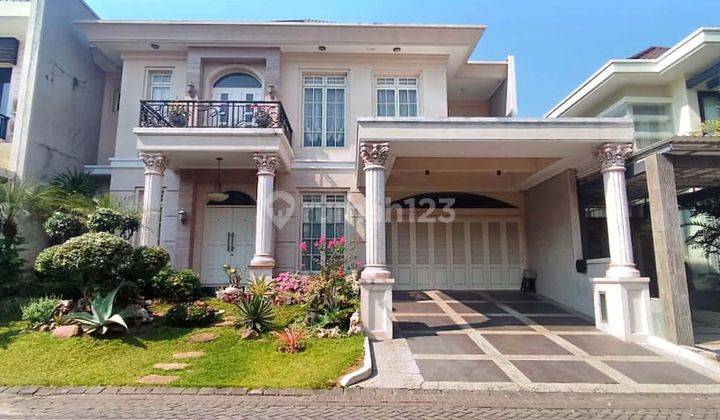 Rumah Classic Colonial di Pakuwon Indah Vila Bukit Regency 1