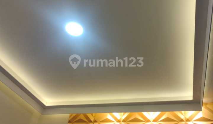 Rumah 2 Lantai Baru Minimalis SHM di Rungkut Mapan Barat