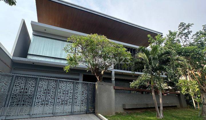 Rumah 2 Lantai Bagus SHM di Pakuwon City Villa Royal Siap Huni 1