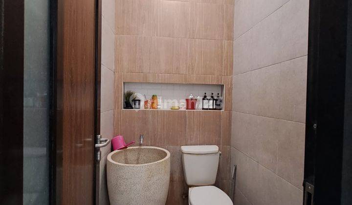 kamar mandi rumah minimalis sudah renovasi hgb
