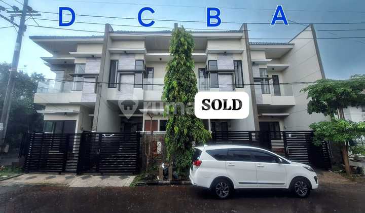 Rumah 2 Lantai Baru Hook SHM di Mulyosari Prima Utara 1